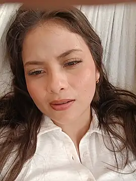lirio05 online show from May 2026 09:11:01 PM