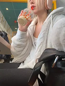 Snapshot of SSSATIVA_model chatting on March 2025 02:26:01 AM SSSATIVA model online show from March 2025 02:26:01 AM