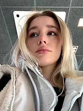 Snapshot of SSSATIVA_model chatting on November 2025 02:22:01 AM SSSATIVA model online show from November 2025 02:22:01 AM