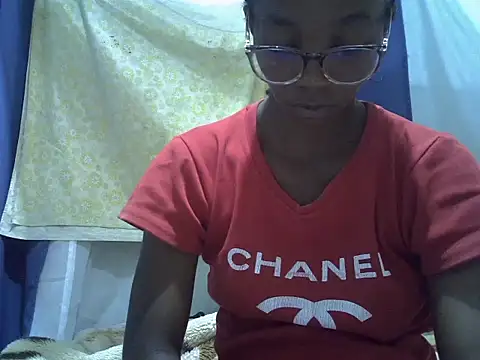 Snapshot of ElianeHot chatting on March 2026 11:30:02 PM ElianeHot online show from March 2026 11:30:02 PM