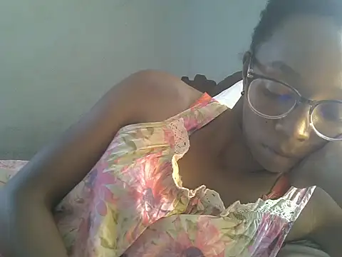 Snapshot of ElianeHot chatting on March 2026 11:32:02 AM ElianeHot online show from March 2026 11:32:02 AM