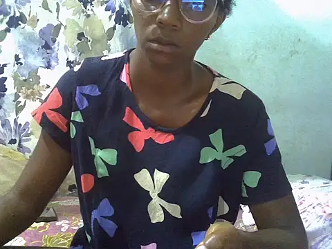 Snapshot of ElianeHot chatting on April 2026 03:40:02 PM ElianeHot online show from April 2026 03:40:02 PM