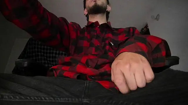 s sven03 online show from September 2025 01:49:02 AM