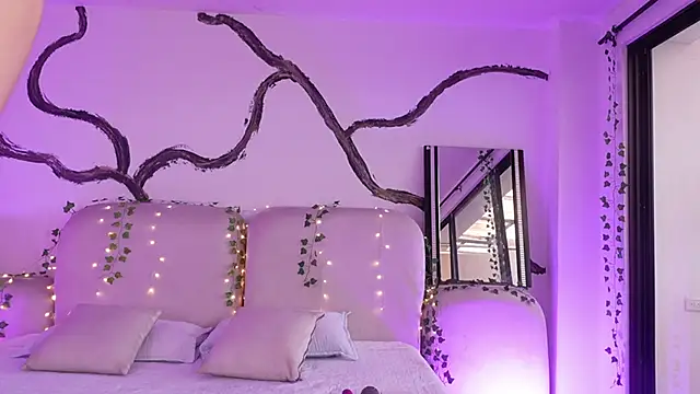 Rubi Sky online show from December 2025 01:51:02 PM