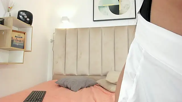 Snapshot of Anniie_Queen chatting on October 2025 03:29:02 AM Anniie Queen online show from October 2025 03:29:02 AM