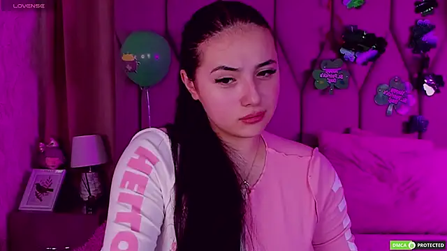 Snapshot of JennyFerguson chatting on March 2025 07:04:02 PM JennyFerguson online show from March 2025 07:04:02 PM