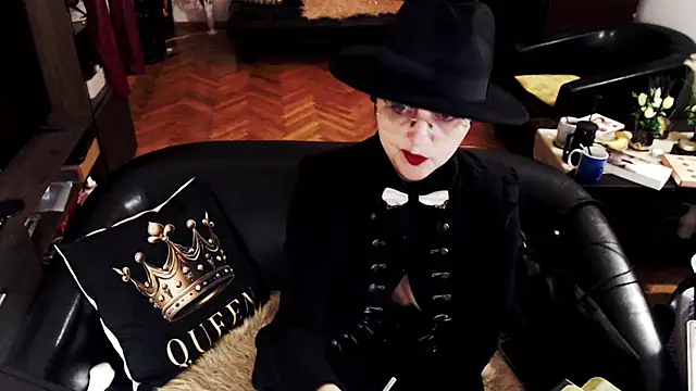 Snapshot of Imperatriza chatting on April 2026 02:27:02 AM Imperatriza online show from April 2026 02:27:02 AM