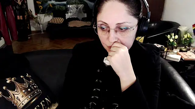 Snapshot of Imperatriza chatting on April 2026 07:41:01 PM Imperatriza online show from April 2026 07:41:01 PM