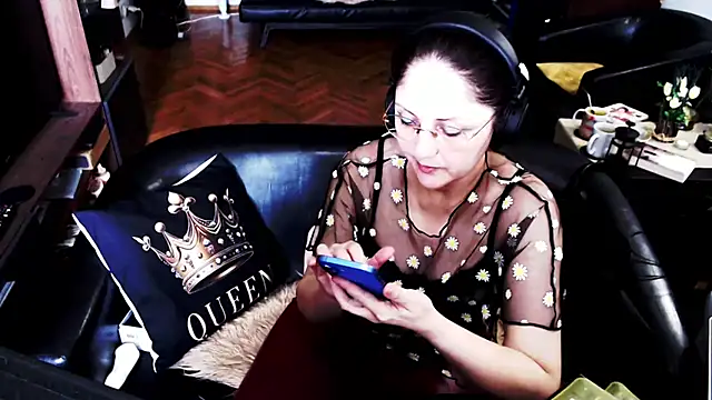 Snapshot of Imperatriza chatting on April 2026 01:59:01 PM Imperatriza online show from April 2026 01:59:01 PM