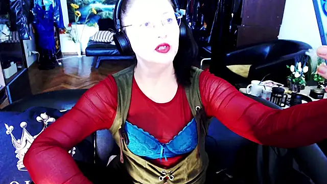 Snapshot of Imperatriza chatting on May 2026 12:55:02 PM Imperatriza online show from May 2026 12:55:02 PM
