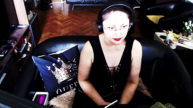 Snapshot of Imperatriza chatting on May 2026 12:00:01 PM Imperatriza online show from May 2026 12:00:01 PM