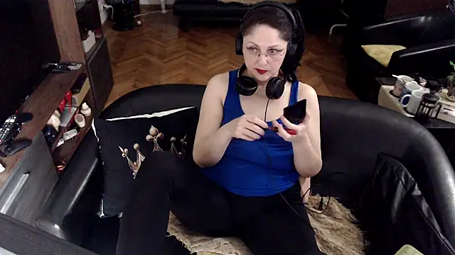 Snapshot of Imperatriza chatting on May 2026 08:39:02 PM Imperatriza online show from May 2026 08:39:02 PM