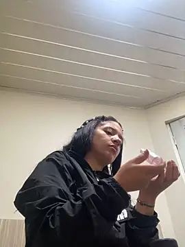 angelie 3 online show from February 2025 05:33:02 AM