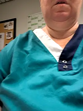 poussychats online show from December 2025 04:28:02 AM