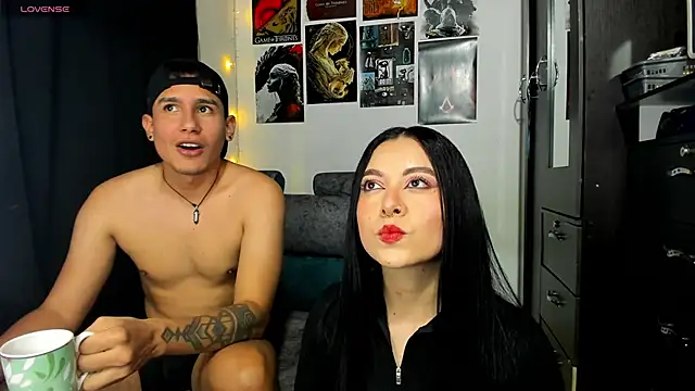 Snapshot of ethan_chloeee chatting on March 2026 04:05:01 AM ethan chloeee online show from March 2026 04:05:01 AM