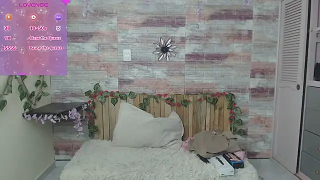 Snapshot of Lucy_joi chatting on January 2025 07:10:02 AM Lucy joi online show from January 2025 07:10:02 AM