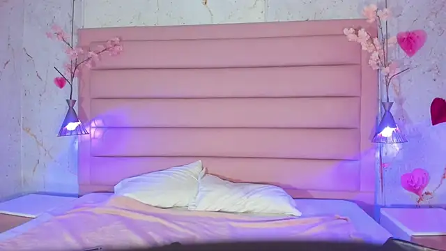 sabrinamilani online show from April 2026 03:18:01 AM