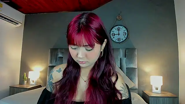 alaia-rogers online show from January 2025 11:35:01 AM