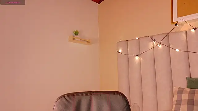 alaia-rogers online show from November 2025 11:21:02 AM