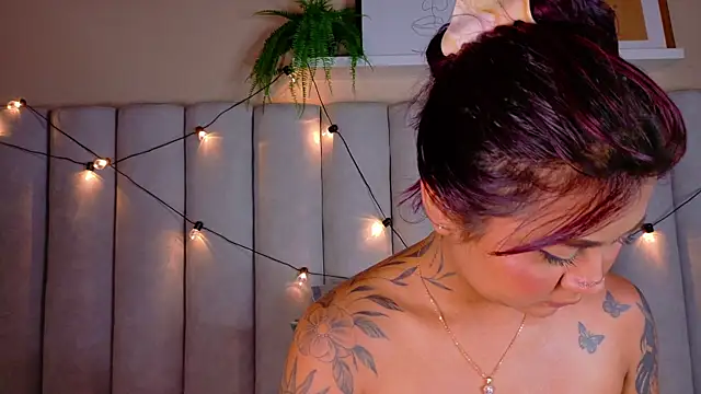 alaia-rogers online show from January 2026 06:11:01 PM