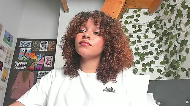 Ada gales  online show from December 2024 09:29:02 PM