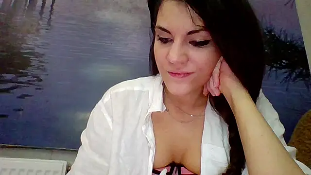 Snapshot of AliceTailor chatting on May 2026 12:19:02 AM AliceTailor online show from May 2026 12:19:02 AM