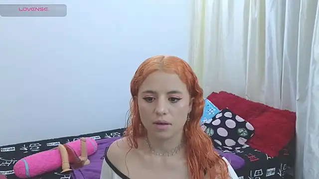 Snapshot of Nahomi_Harper chatting on December 2024 12:36:01 AM Nahomi Harper online show from December 2024 12:36:01 AM