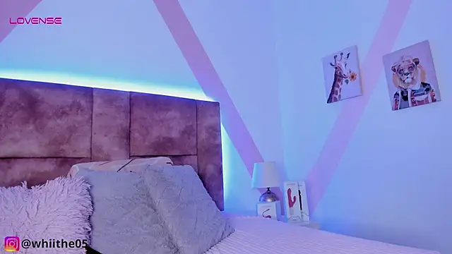 isabella whiithe online show from January 2025 09:16:01 PM