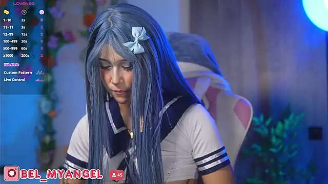 Snapshot of Bella-Franco chatting on October 2025 08:31:01 PM Bella-Franco online show from October 2025 08:31:01 PM