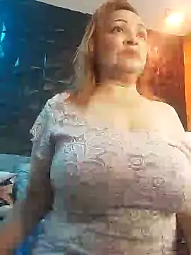 Snapshot of Wife_sexxx chatting on January 2025 01:01:01 PM Wife sexxx online show from January 2025 01:01:01 PM