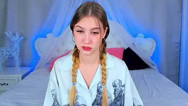 VitalinaBlue online show from November 2025 01:19:01 AM