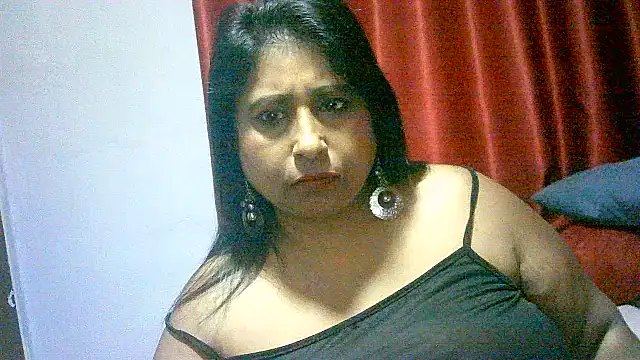 Snapshot of raniofsex02 chatting on February 2025 03:12:01 AM raniofsex02 online show from February 2025 03:12:01 AM