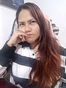 ZUCAAT online show from December 2025 04:39:02 AM