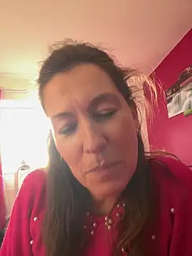 Lwhite1 online show from February 2026 04:18:01 PM