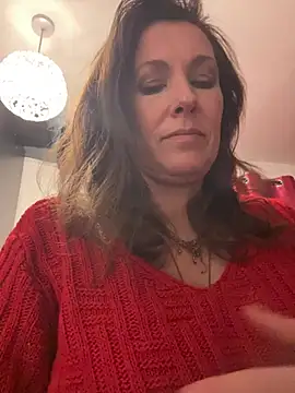 Lwhite1 online show from May 2026 10:38:01 PM