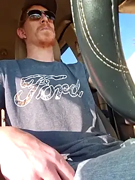 Snapshot of REDHAMMER_ chatting on November 2025 09:14:01 PM REDHAMMER online show from November 2025 09:14:01 PM