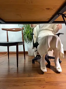 Annabody online show from January 2025 03:26:01 AM