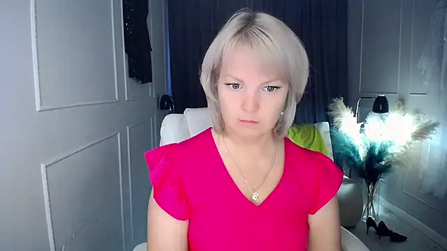 Juarnea online show from October 2025 08:34:02 AM