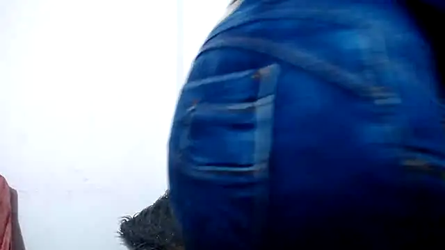 Snapshot of merlinaadams_ chatting on March 2025 01:21:02 AM merlinaadams online show from March 2025 01:21:02 AM