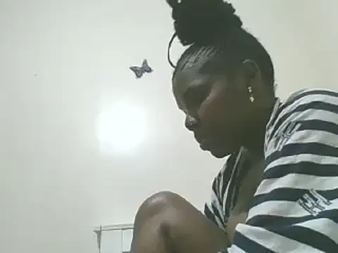 Snapshot of sweet_bigclit chatting on February 2025 04:58:02 PM sweet bigclit online show from February 2025 04:58:02 PM