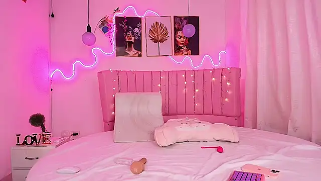 Azul horney online show from December 2024 10:30:02 PM