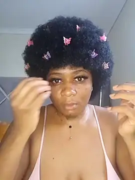 Snapshot of CocoBootyyy chatting on February 2025 01:07:01 PM CocoBootyyy online show from February 2025 01:07:01 PM