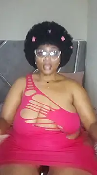 Snapshot of CocoBootyyy chatting on March 2025 12:17:02 AM CocoBootyyy online show from March 2025 12:17:02 AM