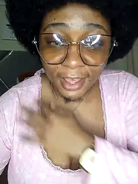 Snapshot of CocoBootyyy chatting on September 2025 10:15:02 PM CocoBootyyy online show from September 2025 10:15:02 PM