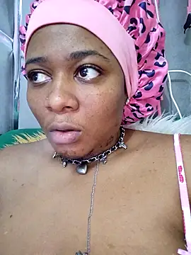 Snapshot of CocoBootyyy chatting on November 2025 09:02:01 PM CocoBootyyy online show from November 2025 09:02:01 PM