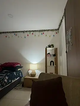 Charlotee  online show from May 2026 09:04:02 AM
