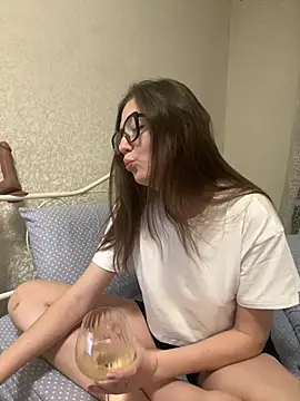 BeatriceTender online show from March 2025 09:48:01 PM