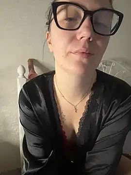 BeatriceTender online show from February 2026 07:33:02 PM