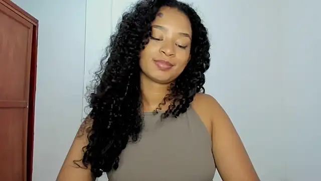 avellanatammy online show from December 2025 12:26:02 AM