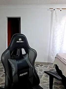 avellanatammy online show from July 2026 03:05:02 PM